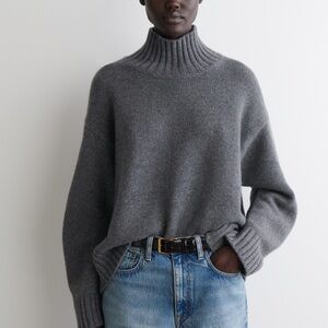 COS Chunky Pure Cashmere mockneck sweater, XS